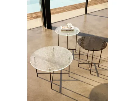 Tavolino rotondo con top in vetro dalla superficie irregolare Nemu di Desirèe