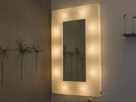 Lampada realizzata in resina e specchio Ego di In-Es Artdesign