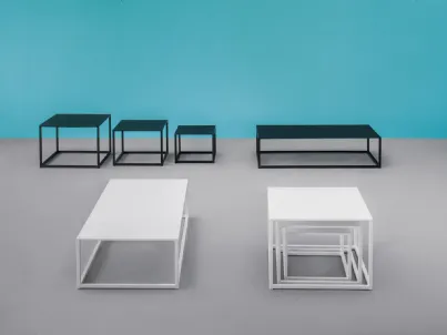 Tavolino da esterno in acciaio in diverse dimensioni Code di Pedrali